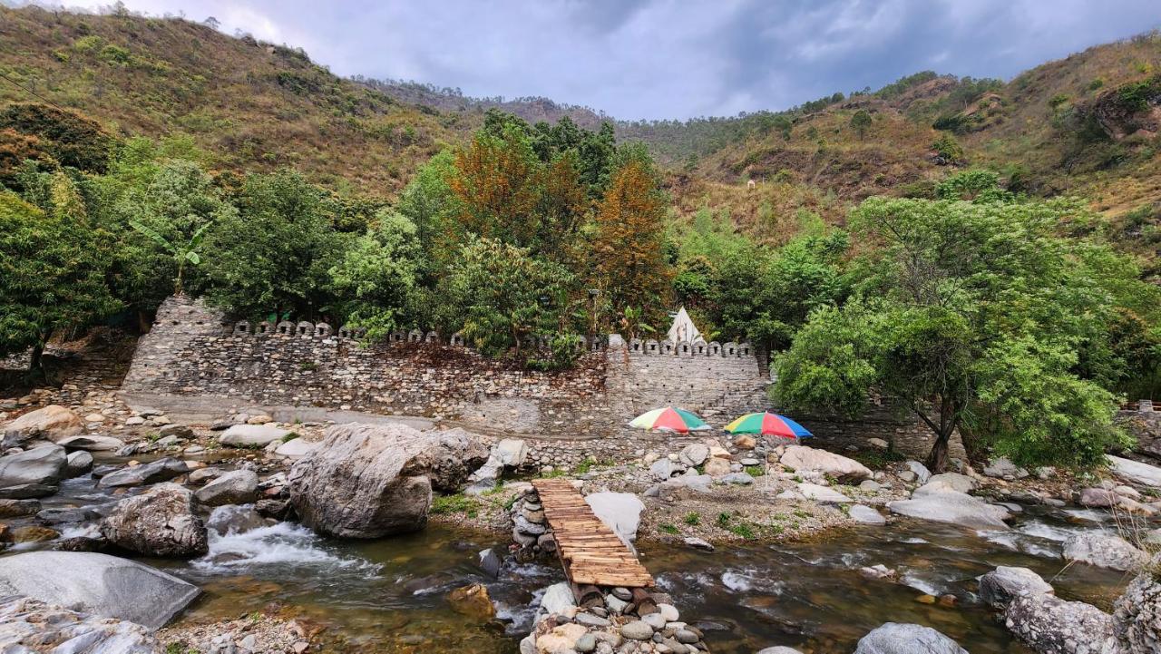 Hobo Huts By The Riverside Panuānaula المظهر الخارجي الصورة