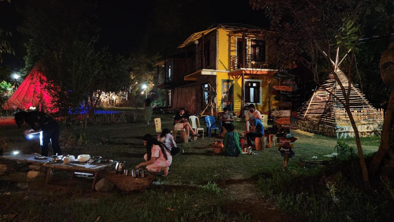 Hobo Huts By The Riverside Panuānaula المظهر الخارجي الصورة